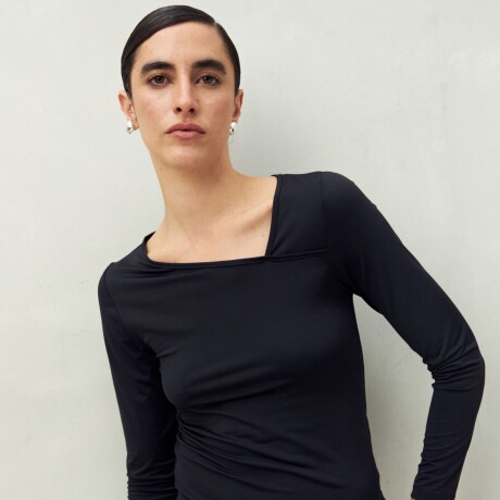 TOP ADORA Negro
