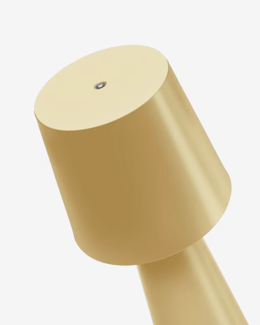 Lámpara de mesa Arenys grande de metal con acabado pintado dorado