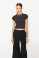REMERA ADE Negro