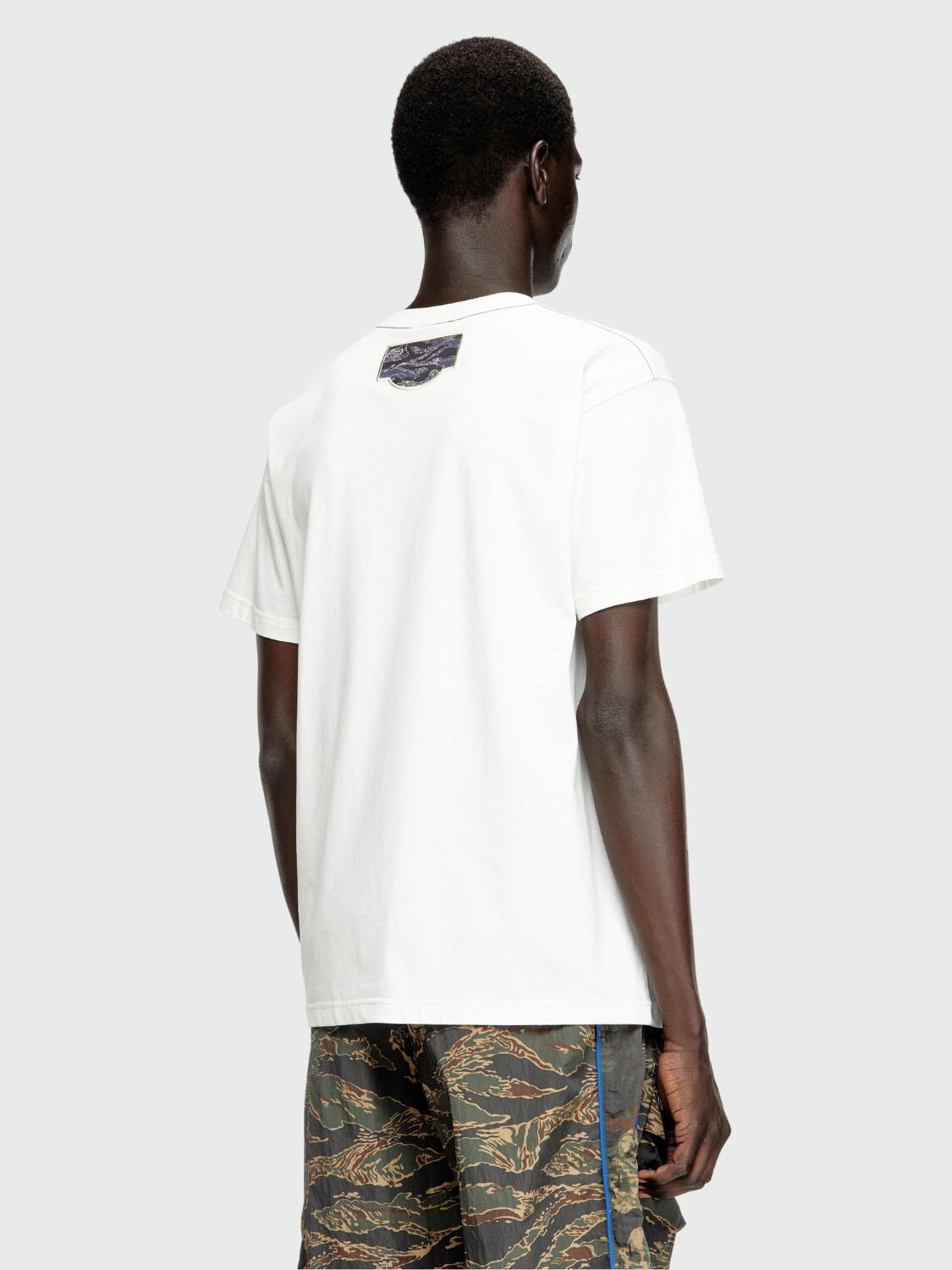 DIESEL - Remera T-NORM-T11 Alta Automática