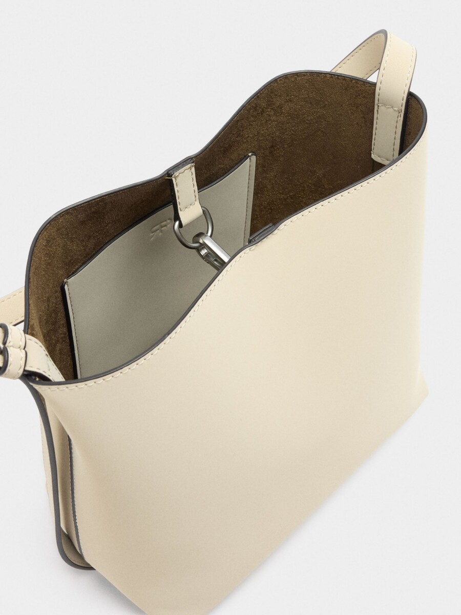 Bolso De Hombro Con Textura Suave crudo