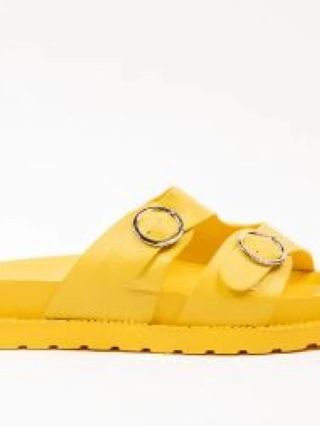 SANDALIA PADDOCK BRIDGE C/HEBILLAS AMARILLO