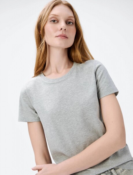 CAMISETA BÁSICA MANGA CORTA GRIS