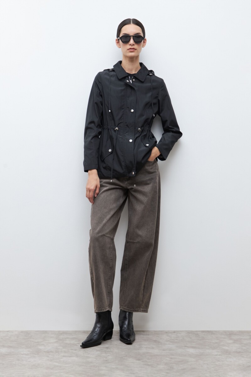 Campera impermeable capucha desmontable - negro 