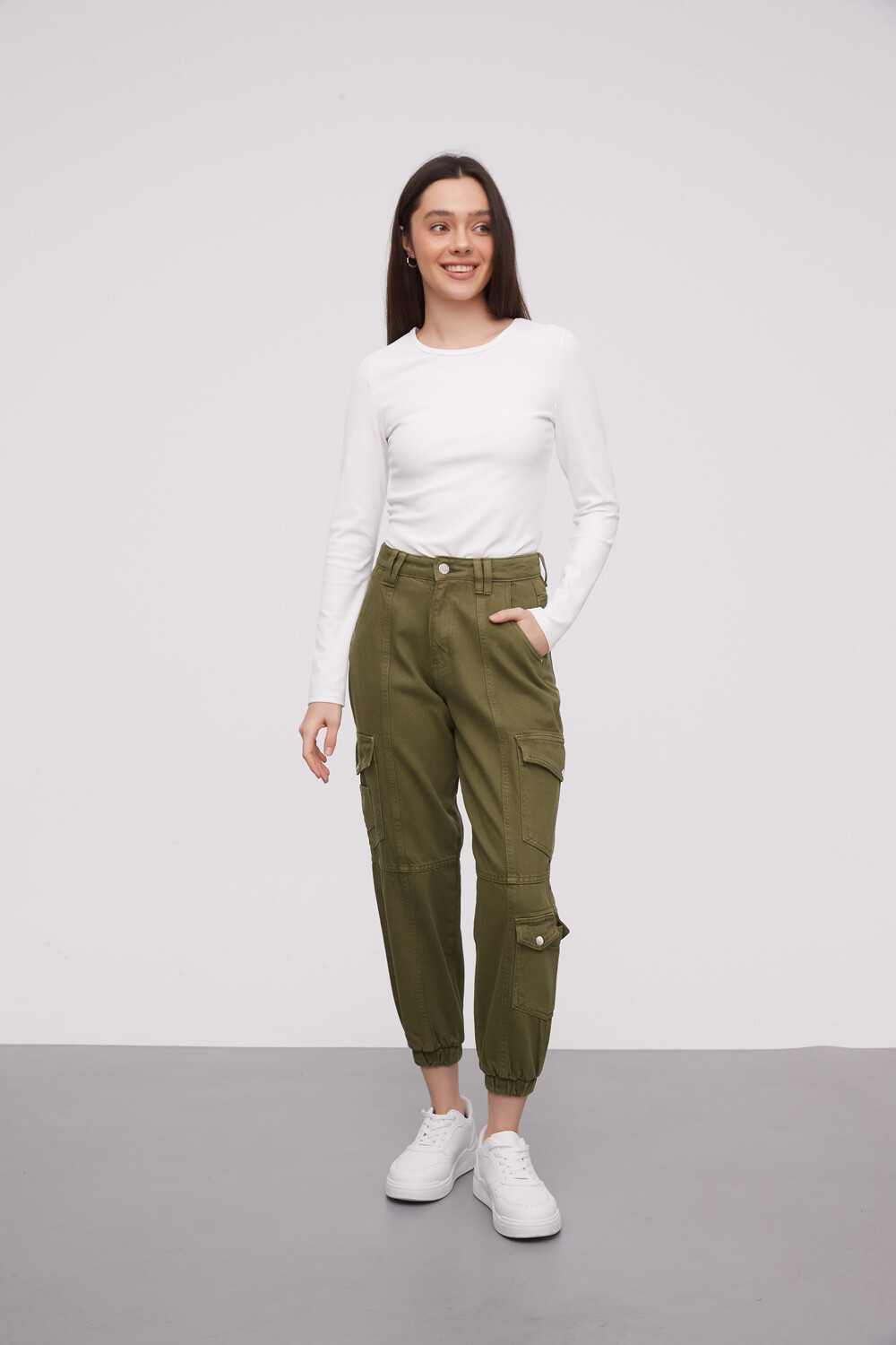 Pantalon Hollien Verde Oliva