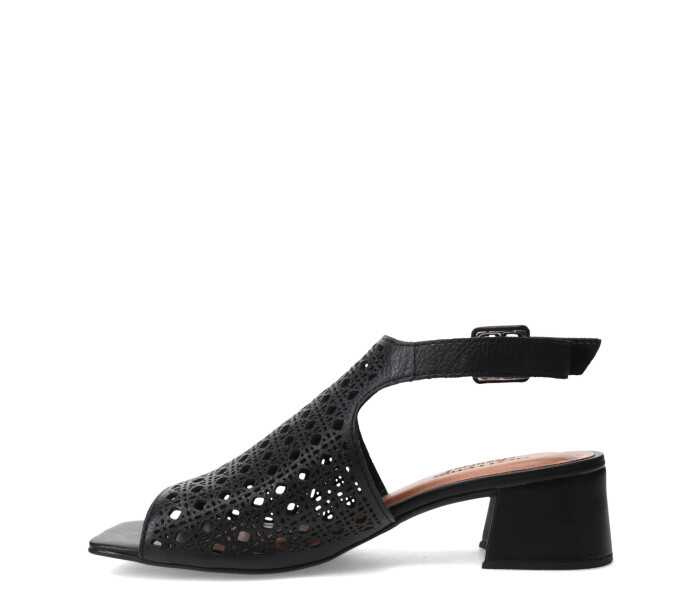 Sandalia calada con pulsera Preto