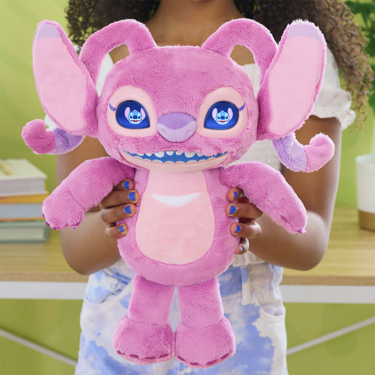 Peluche Angela de Stitch con Sonido y Movimiento Just Play 
