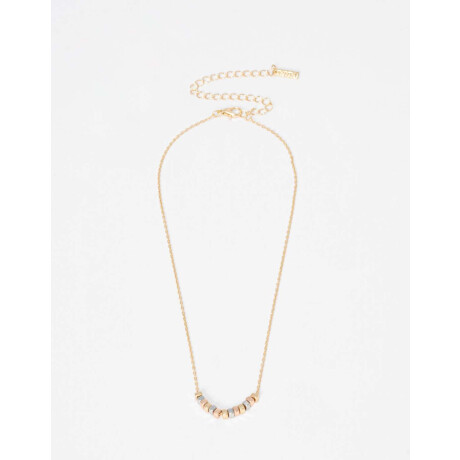 Collar Con Charms De Metal. Dorado