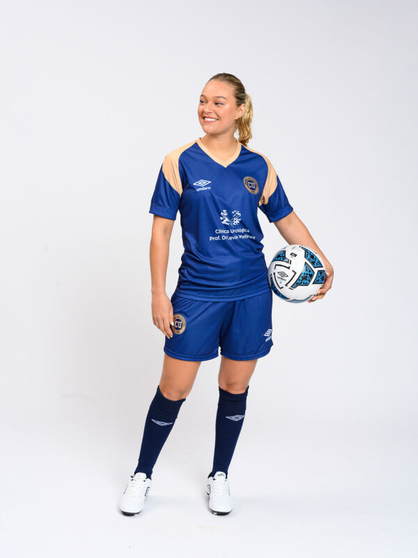 Eq. de fútbol personalizado Umbro Mujer 004