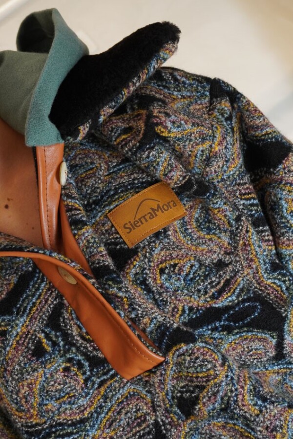 Buzo Crazy Bear Negro / Celeste