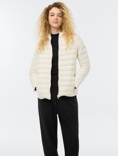 CAMPERA PUFFER CON BOLSILLOS BEIGE