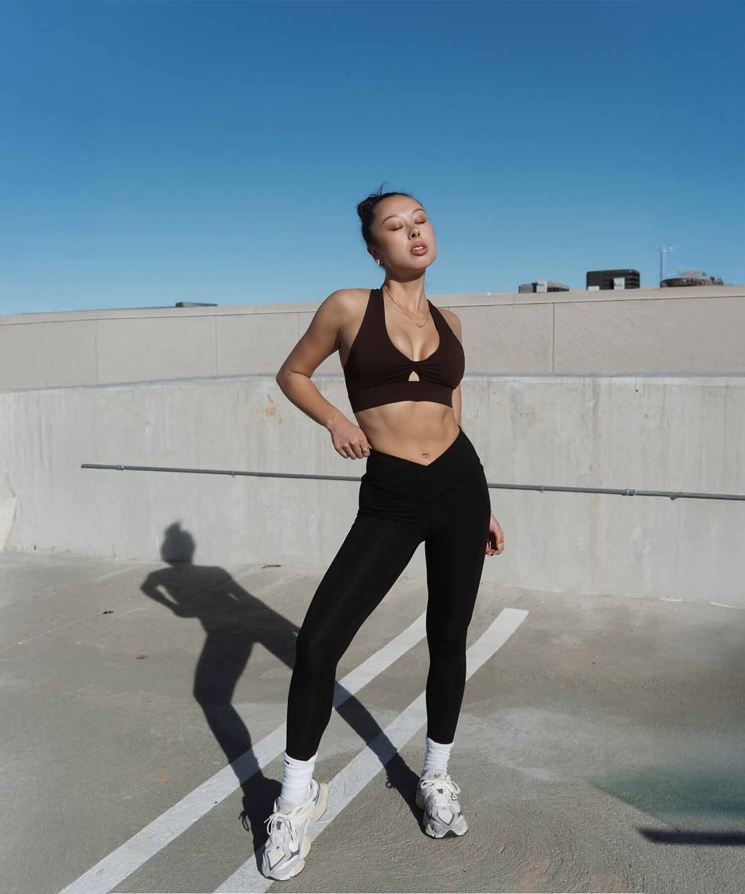 Bra Deportivo Oasis Twist Medium Impact Mujer Black