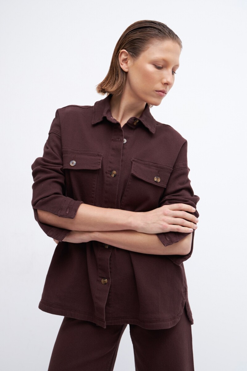 Sobrecamisa oversize con bolsillos chocolate