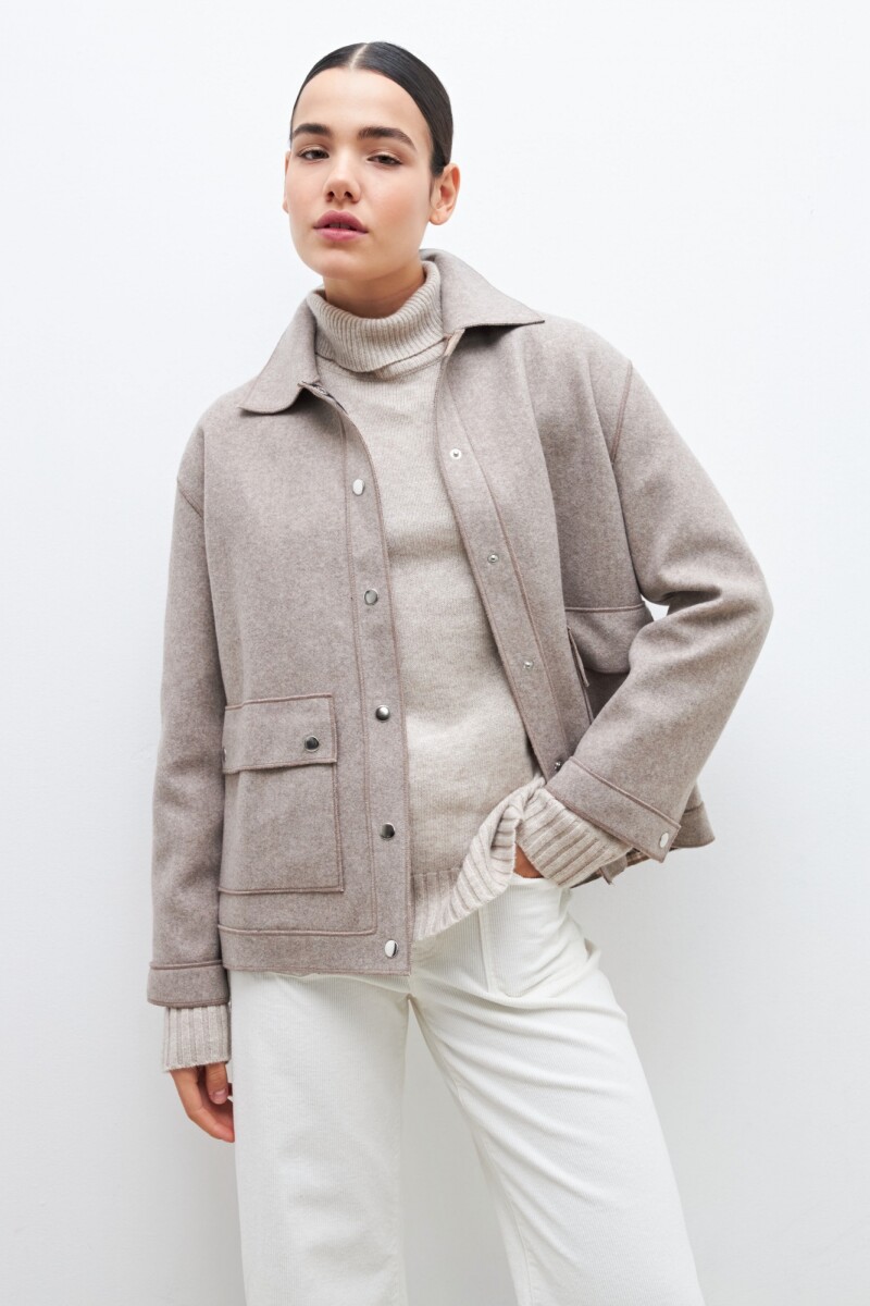 Chaqueta con botones metálicos beige melange