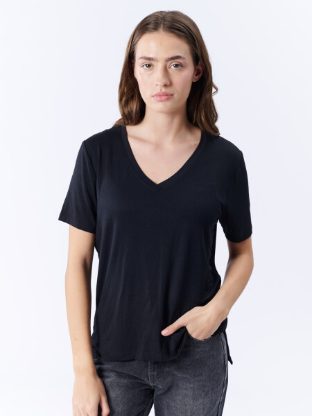 Remera Manga Corta Escote Negra