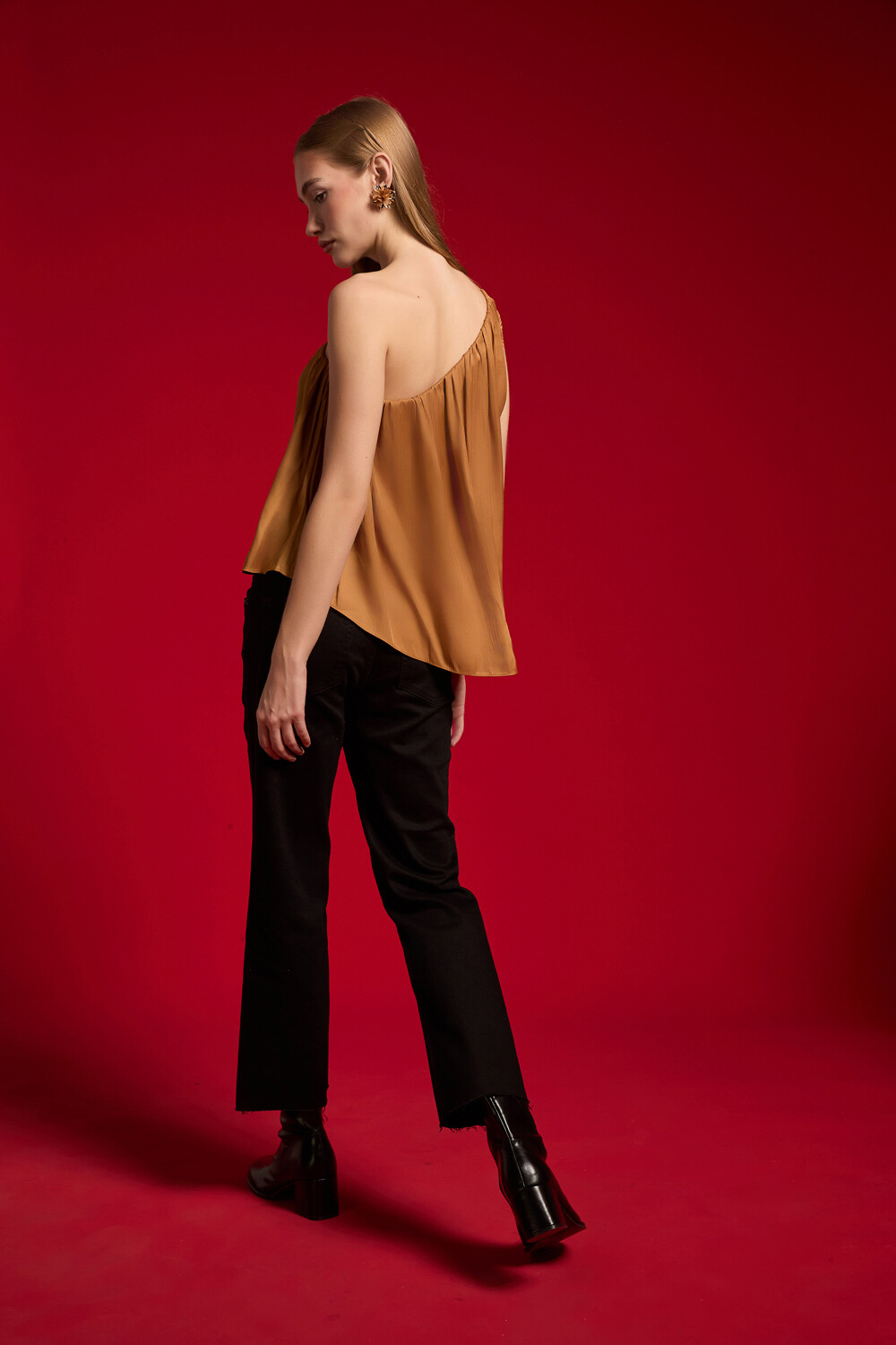 Blusa Laora Caramelo