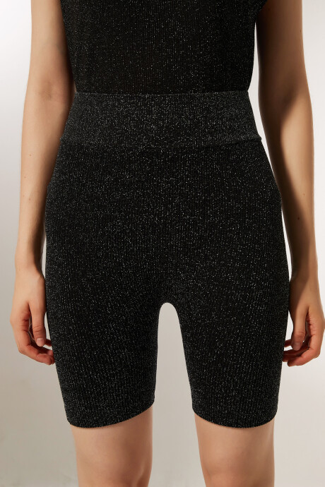 Short Alis Negro