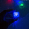 Set divertido GLO PALS para jugar en el agua azul