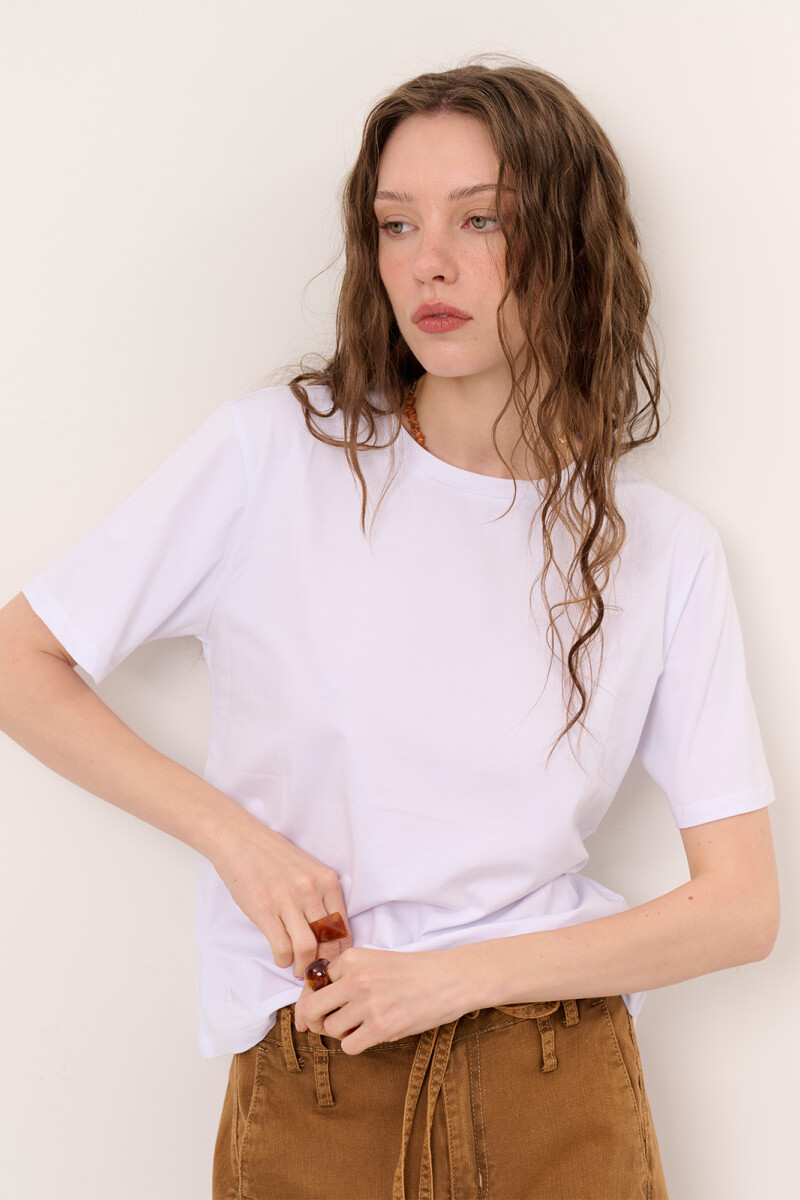 REMERA CLASSIC BLANCO