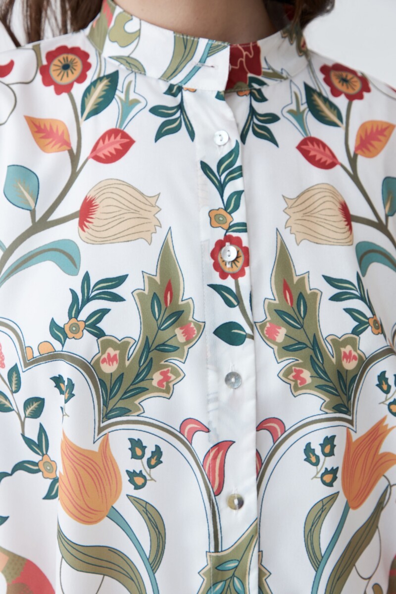 Camisa oversized con estampa floral verde oliva