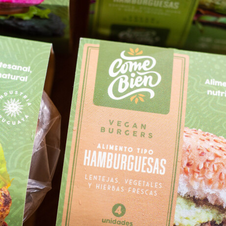 Hamburguesas x4 lentejas, vegetales e hierbas frescas Hamburguesas x4 lentejas, vegetales e hierbas frescas