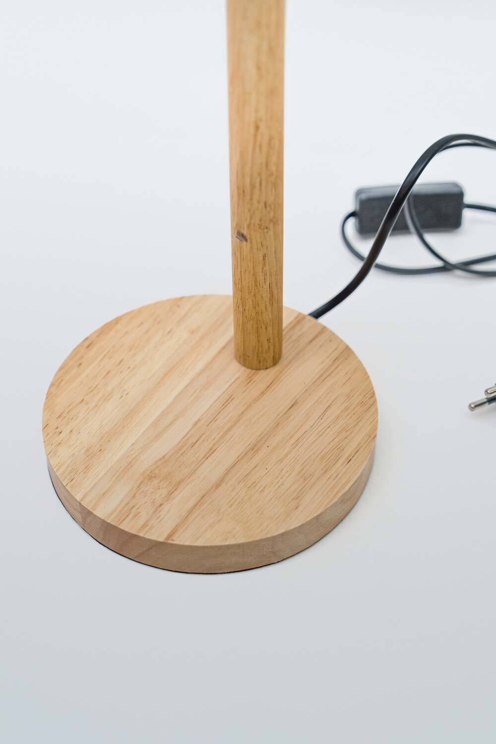 Lampara De Mesa Hiron Negro