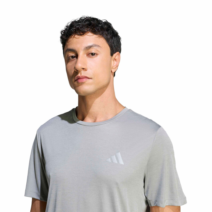 Remera de Hombre Adidas Run Ess Tee M Gris