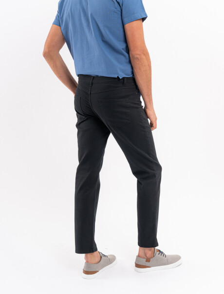 Pantalon color negro