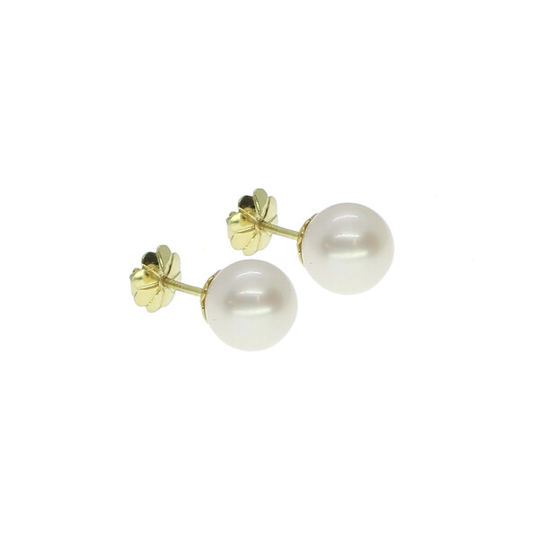 Caravanas de oro 18k con perlas de cultivo de 9.25mm. Un clásico imperdible Caravanas de oro 18k con perlas de cultivo de 9.25mm. Un clásico imperdible