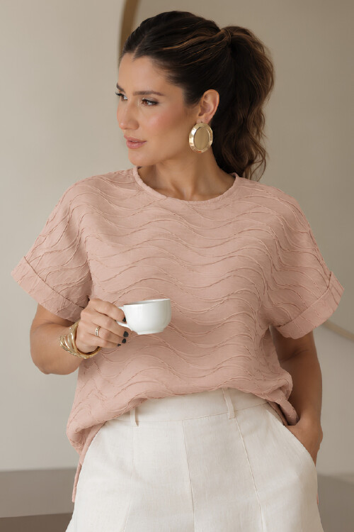 BLUSA C339/16 ESCOTE REDONDO Y ABERTURA EN ESPALDA CON RUEDO ITALIANO Nude
