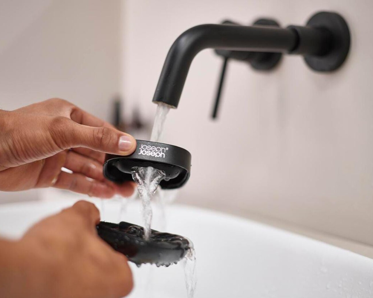 Jabonera Slim Compact™ Joseph Joseph Jabonera Slim Compact™ Joseph Joseph