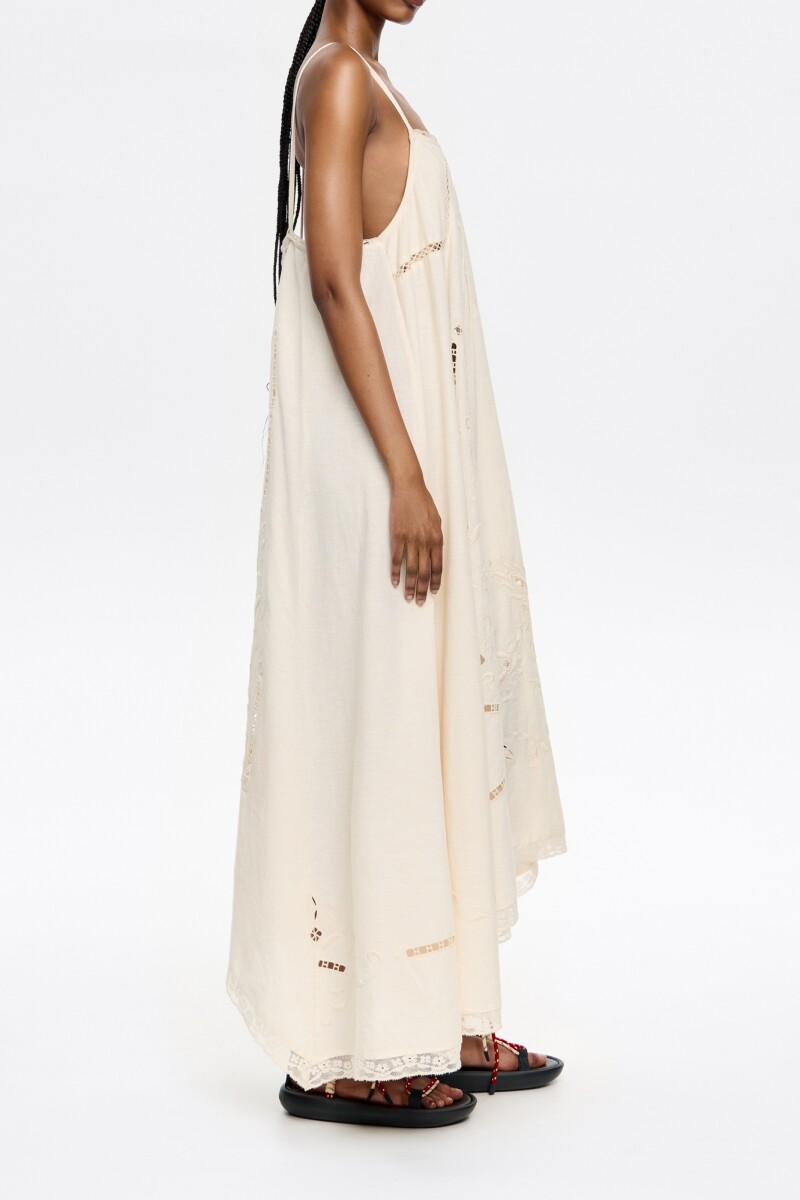 VESTIDO BORDADO Crema