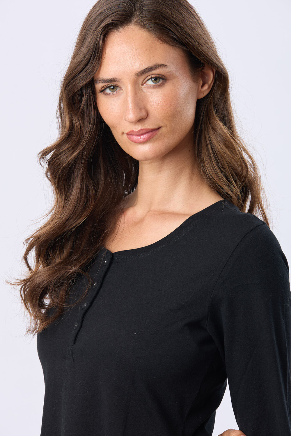 REMERA LISA DE ALGODÓN Negro