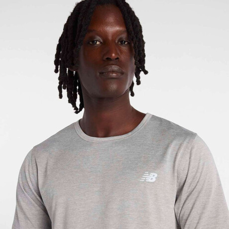 Remera Sport Essentials Utility de Hombre Gris