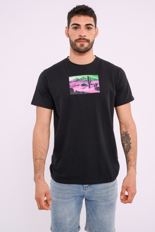 Remera estampada Negro