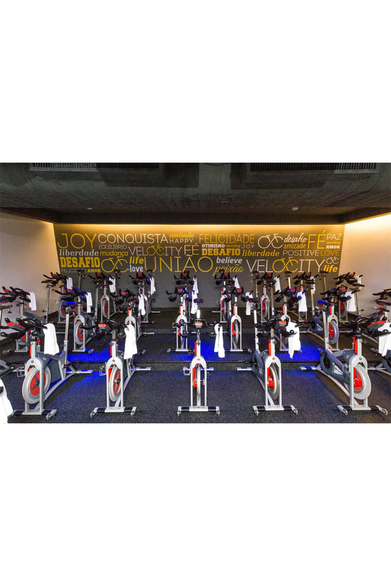 IMPACT ROLL NIGHT STAR 5% - PISO DE GOMA IMPACT ROLL NIGHT STARS 5% ...
