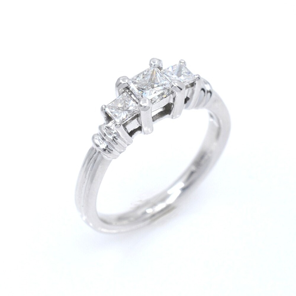 Anillo platino 950 y brillantes tallado princesa Anillo platino 950 y brillantes tallado princesa