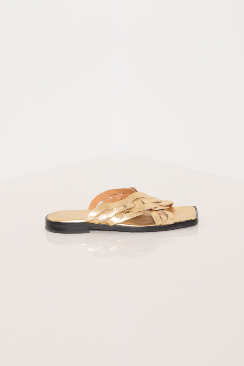 SANDALIA TRINI Dorado