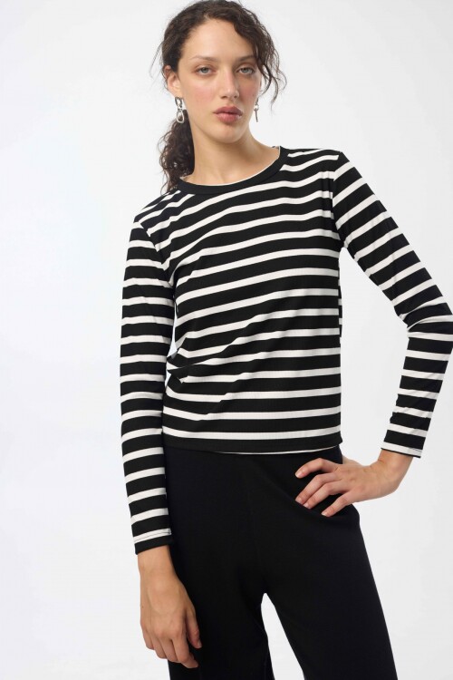 Remera Palma Negro Rayas