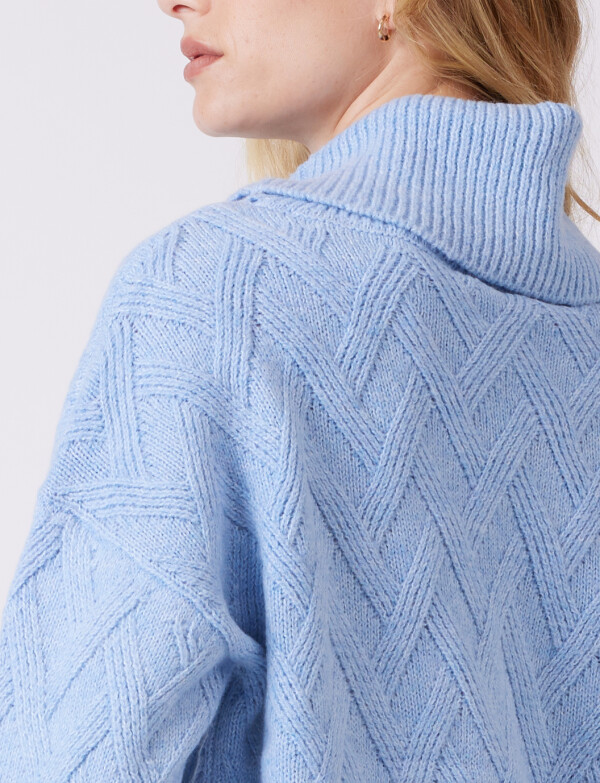 Buzo Cuello Volcado CELESTE