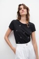 Remera con strass negro