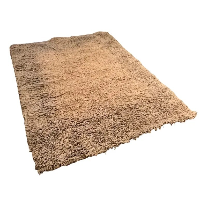 Alfombra Chamel 1.50 x 2.00mts - PRODUCTO CON DETALLES Alfombra Chamel 1.50 x 2.00mts - PRODUCTO CON DETALLES