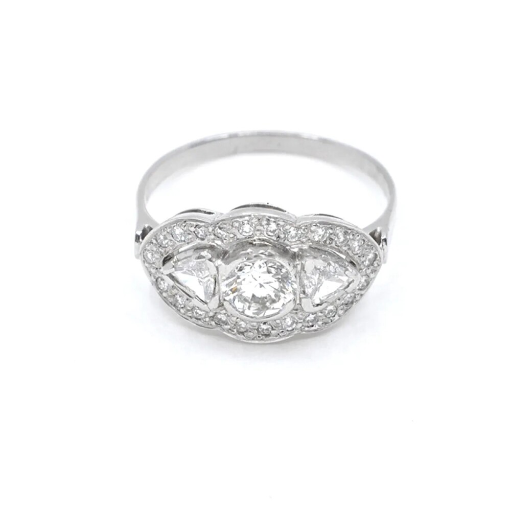 Anillo Nuevo, Estilo Antiguo, En Oro 18K Y Brillantes Anillo Nuevo, Estilo Antiguo, En Oro 18K Y Brillantes