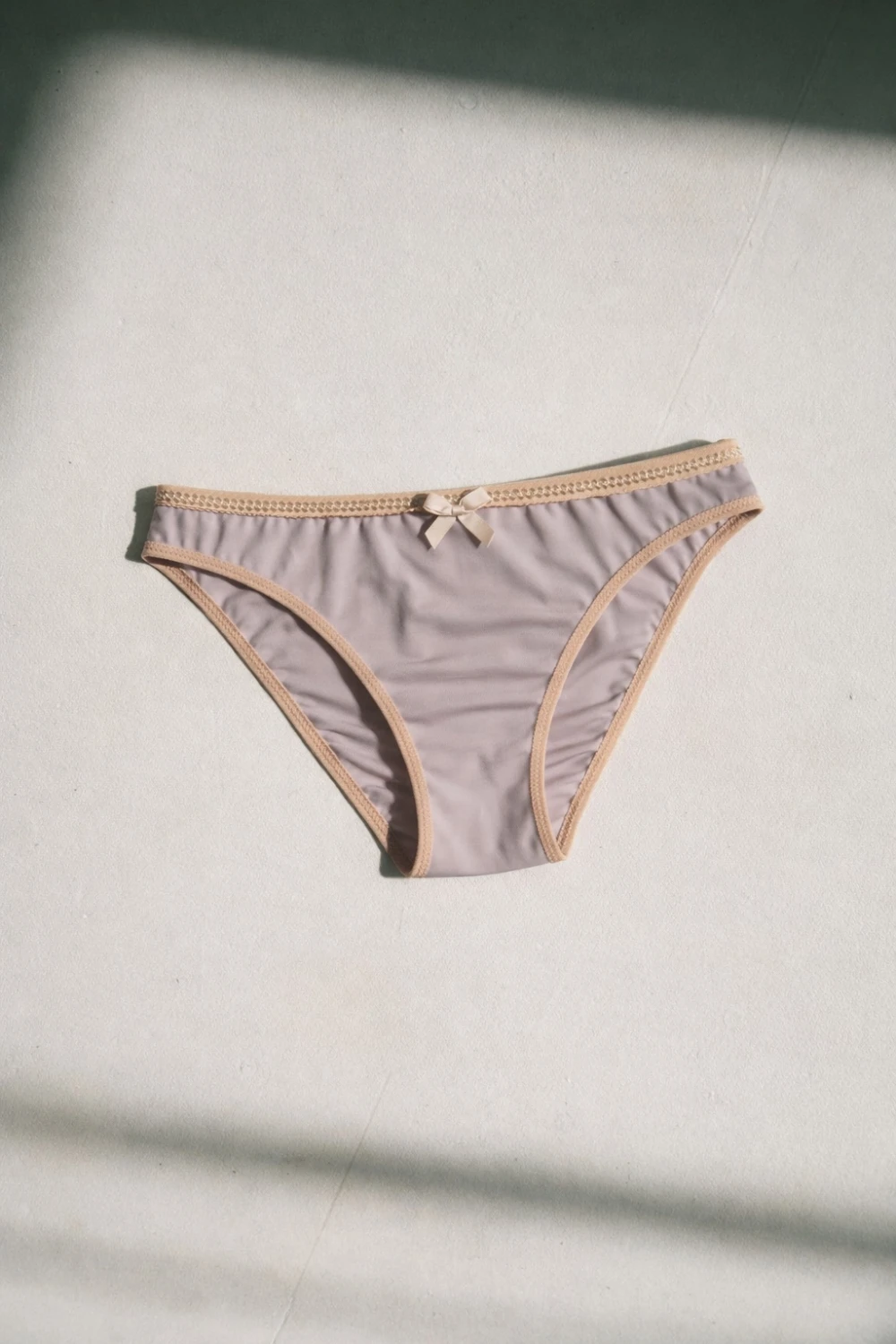 B24 Vedetina Anyonia ECO Lycra