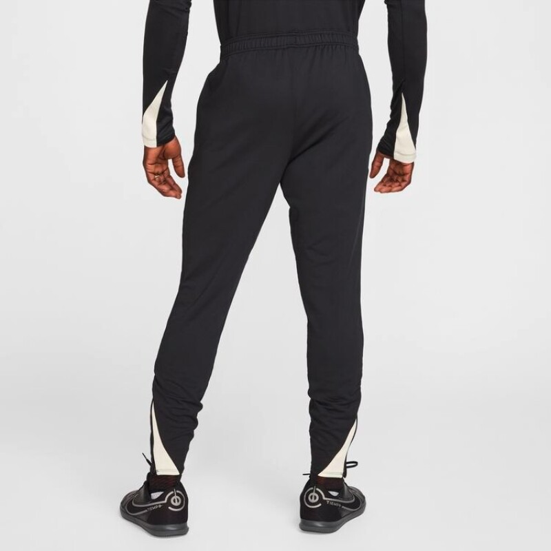 Pantalón Largo Liverpool Fc Strike Special Edition de Hombre Negro