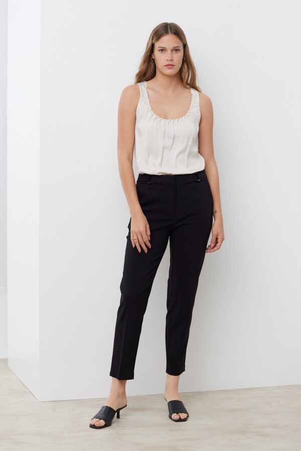 Pantalon Hebilla NEGRO