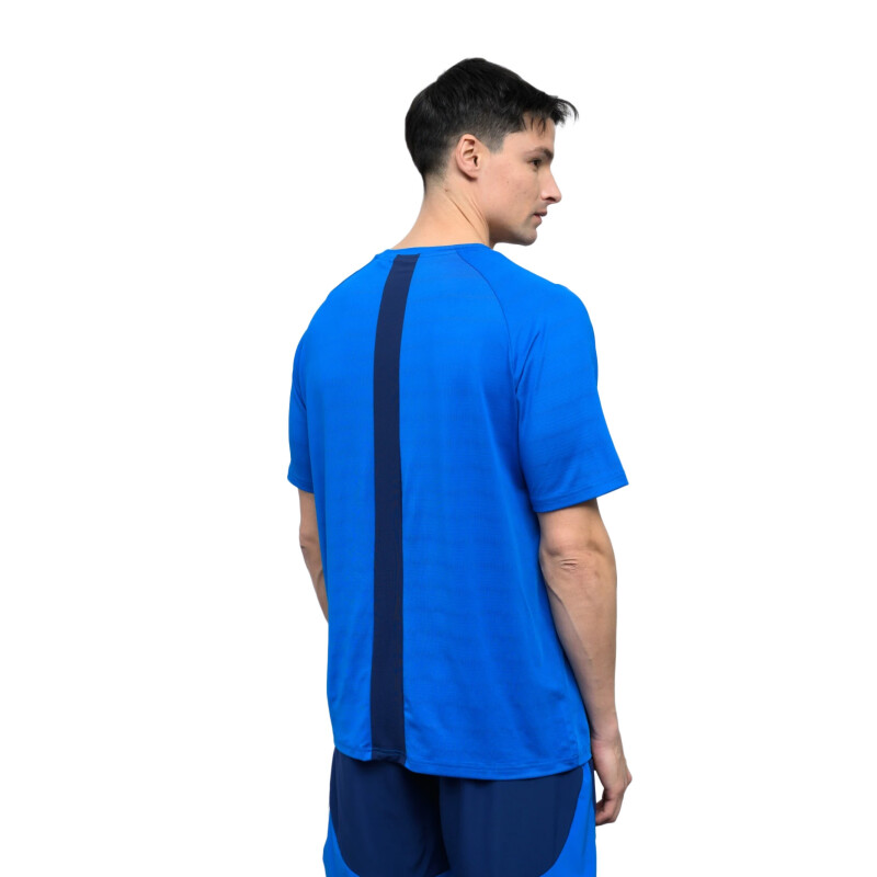 Remera de Hombre Umbro Nacional Oryn Azul - Blanco