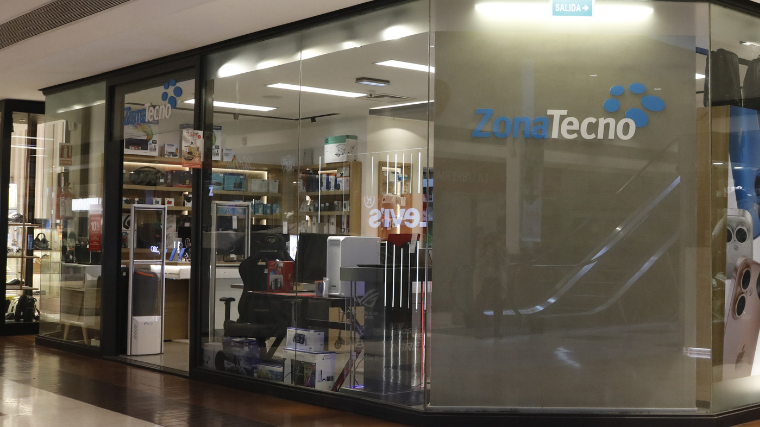 ZonaTecno avanza en su expansión y construye una nueva tienda en Montevideo Shopping