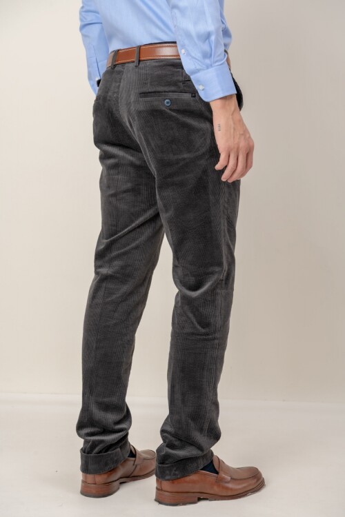 Pantalón Corduroy Gris