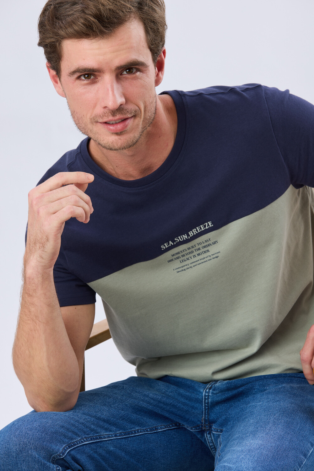 REMERA RAYADA DE ALGODÓN Pistacho